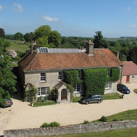 Manor Farm B&B Marlborough Exterior photo