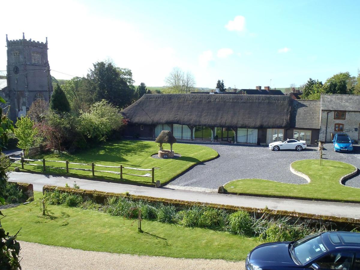 Manor Farm B&B Marlborough Exterior photo
